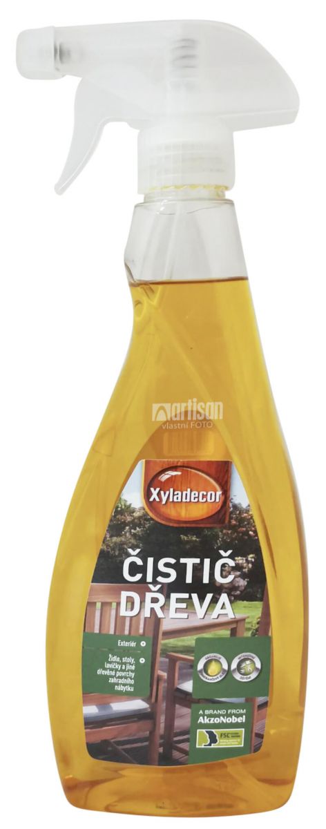 XYLADECOR Údržbový čisticí prostředek na dřevo v objemu 0.5 l